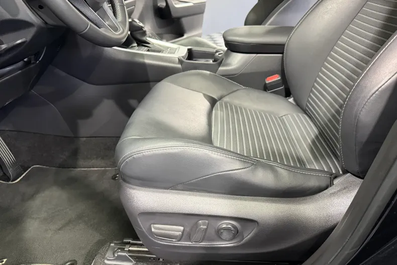 Toyota RAV4 din 2021 cu 139.190 km - oferta TOY127450 - foto 19