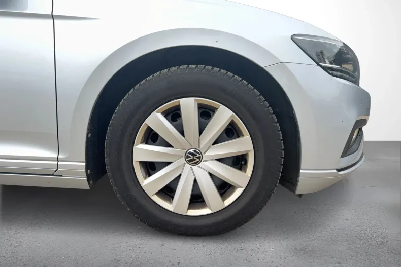 Volkswagen Passat din 2022 cu 83.167 km - oferta VOL127484 - foto 6