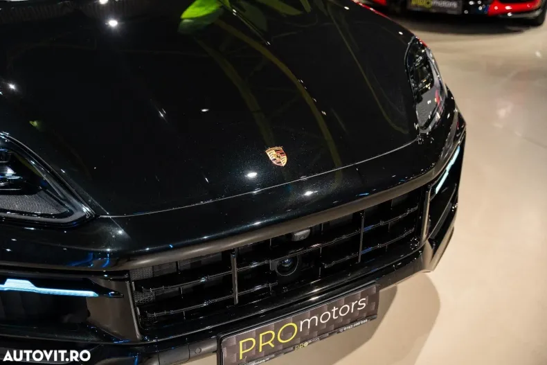 Porsche Cayenne din 2025 cu 4.900 km - oferta POR127496 - foto 31