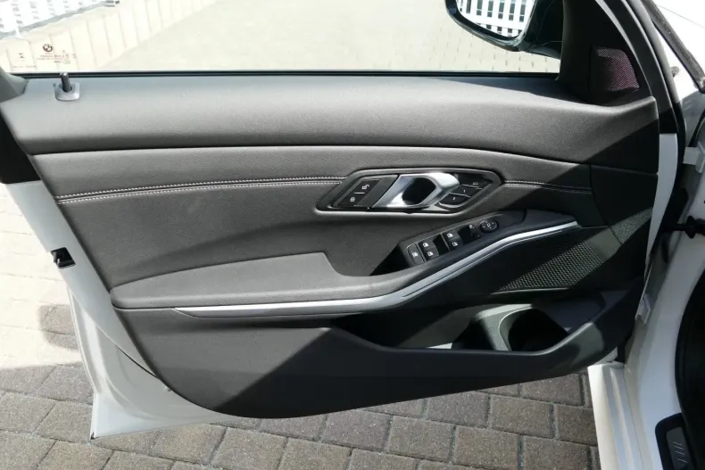 BMW M340d din 2023 cu 17.000 km - oferta BMW127523 - foto 9