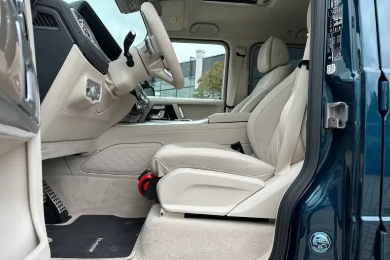 Mercedes-Benz G 580 din 2025 cu 3.850 km - oferta MER127530 - foto 10