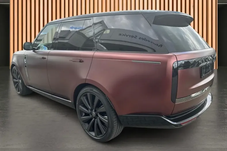 Land Rover Range Rover din 2024 cu 1.900 km - oferta LAN127531 - foto 9