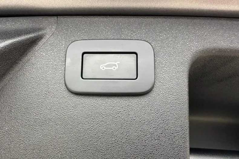 Land Rover Discovery din 2022 cu 55.456 km - oferta LAN127535 - foto 22