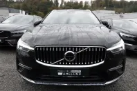 Volvo XC60 din 2022 cu 42.245 km - oferta VOL127537 - foto 3