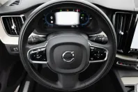 Volvo XC60 din 2022 cu 42.245 km - oferta VOL127537 - foto 10