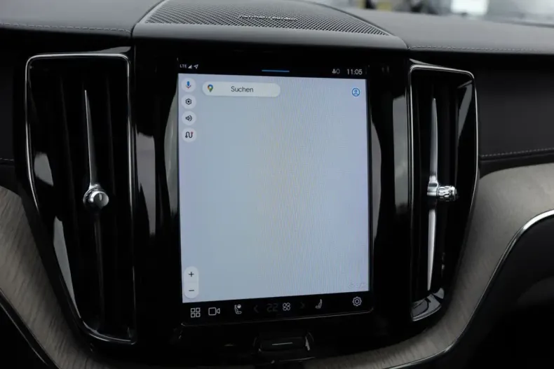 Volvo XC60 din 2022 cu 42.245 km - oferta VOL127537 - foto 12