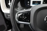 Volvo XC60 din 2022 cu 42.245 km - oferta VOL127537 - foto 20