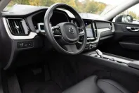 Volvo XC60 din 2022 cu 42.245 km - oferta VOL127537 - foto 23