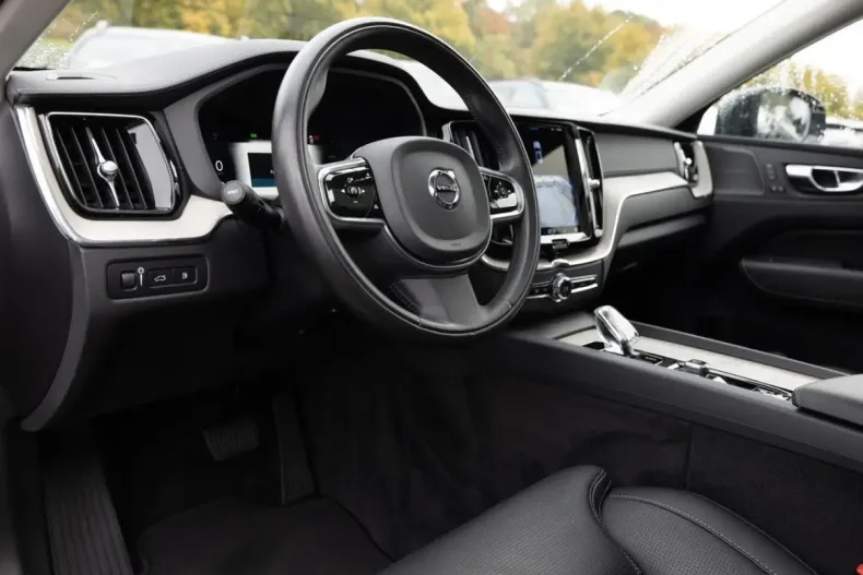 Volvo XC60 din 2022 cu 42.245 km - oferta VOL127537 - foto 23