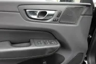 Volvo XC60 din 2022 cu 42.245 km - oferta VOL127537 - foto 26