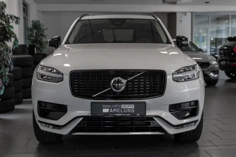 Volvo XC90 din 2023 cu 23.797 km - oferta VOL127538 - foto 3