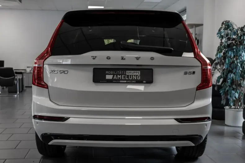 Volvo XC90 din 2023 cu 23.797 km - oferta VOL127538 - foto 4