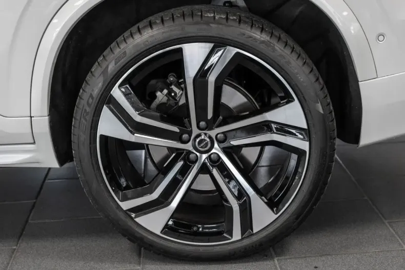 Volvo XC90 din 2023 cu 23.797 km - oferta VOL127538 - foto 7