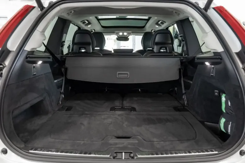 Volvo XC90 din 2023 cu 23.797 km - oferta VOL127538 - foto 8