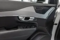 Volvo XC90 din 2023 cu 23.797 km - oferta VOL127538 - foto 21