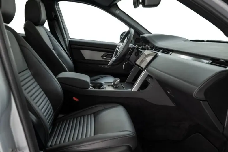 Land Rover Discovery Sport din 2024 cu 18.000 km - oferta LAN127539 - foto 5