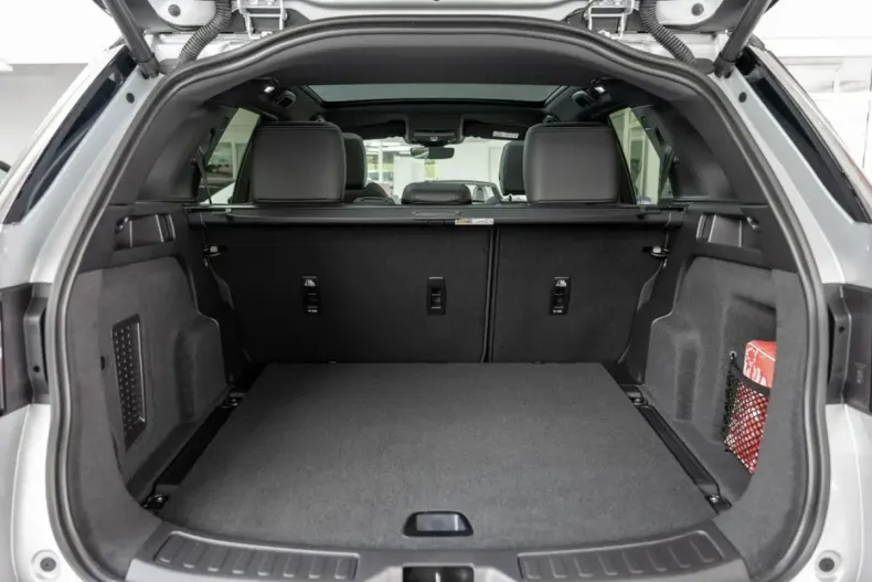 Land Rover Discovery Sport din 2024 cu 18.000 km - oferta LAN127539 - foto 8