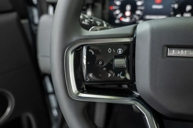 Land Rover Discovery Sport din 2024 cu 18.000 km - oferta LAN127539 - foto 18