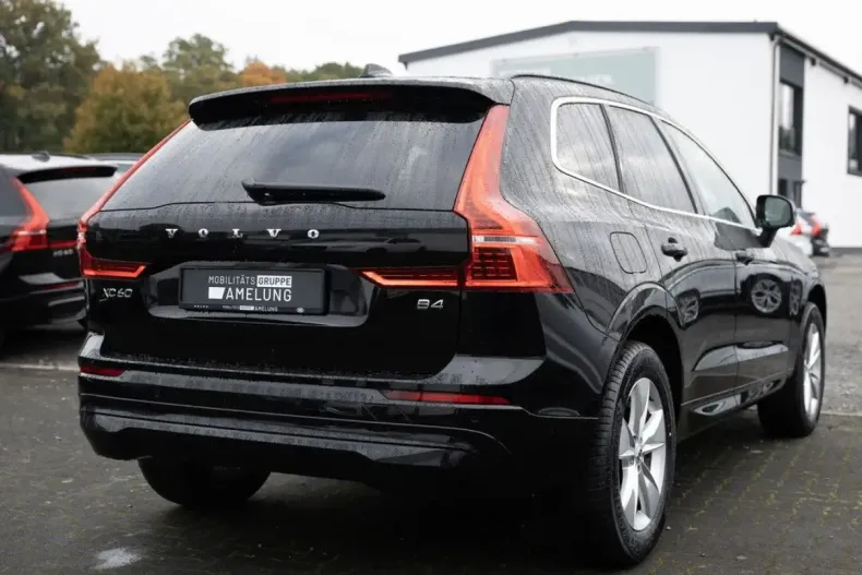 Volvo XC60 din 2023 cu 33.839 km - oferta VOL127542 - foto 2