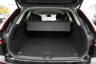 Volvo XC60 din 2023 cu 33.839 km - oferta VOL127542 - foto 8