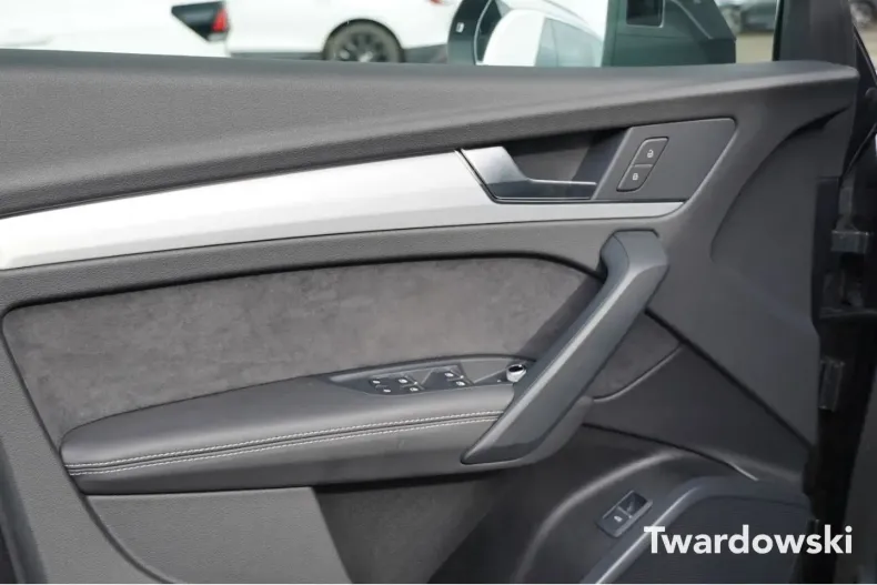 Audi Q5 din 2024 cu 7.620 km - oferta AUD127548 - foto 8