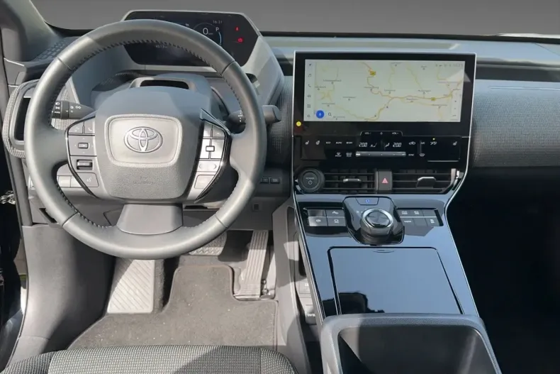 Toyota bZ4X din 2023 cu 7.462 km - oferta TOY127550 - foto 13