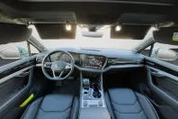 Volkswagen Touareg din 2023 cu 84.400 km - oferta VOL127552 - foto 3