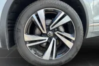 Volkswagen Touareg din 2023 cu 84.400 km - oferta VOL127552 - foto 8