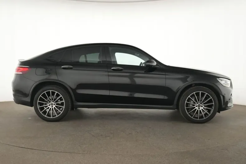 Mercedes-Benz GLC 200 din 2022 cu 32.052 km - oferta MER127555 - foto 4