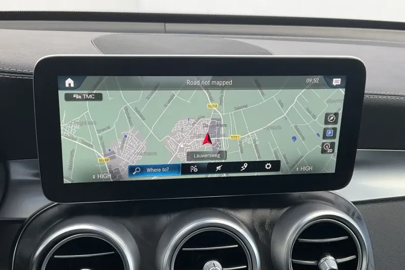 Mercedes-Benz GLC 300 din 2021 cu 69.309 km - oferta MER127562 - foto 8