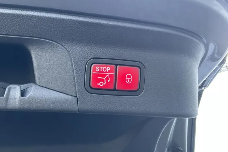 Mercedes-Benz GLC 300 din 2021 cu 69.309 km - oferta MER127562 - foto 12