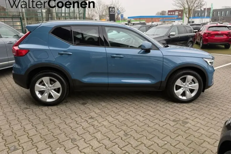 Volvo XC40 din 2024 cu 23.217 km - oferta VOL127565 - foto 3