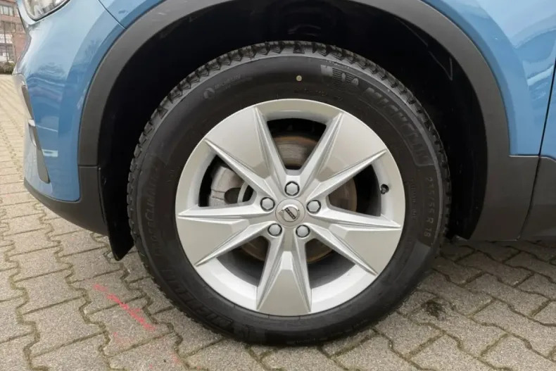 Volvo XC40 din 2024 cu 23.217 km - oferta VOL127565 - foto 6