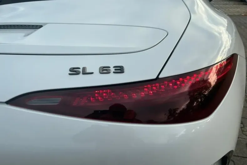 Mercedes-Benz SL 63 AMG din 2023 cu 25.199 km - oferta MER127570 - foto 11