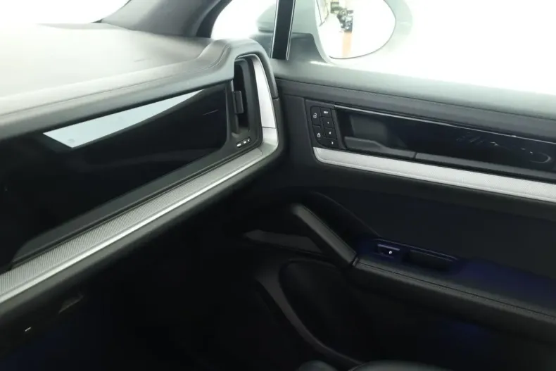 Porsche Cayenne din 2024 cu 28.700 km - oferta POR127579 - foto 23