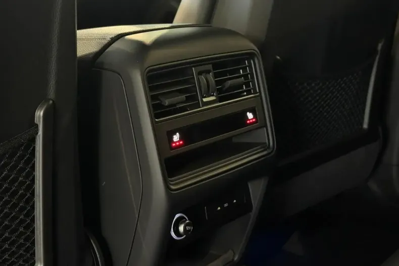 Porsche Cayenne din 2024 cu 40.000 km - oferta POR127580 - foto 30