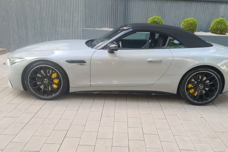 Mercedes-Benz SL 43 AMG din 2024 cu 8.370 km - oferta MER127581 - foto 4