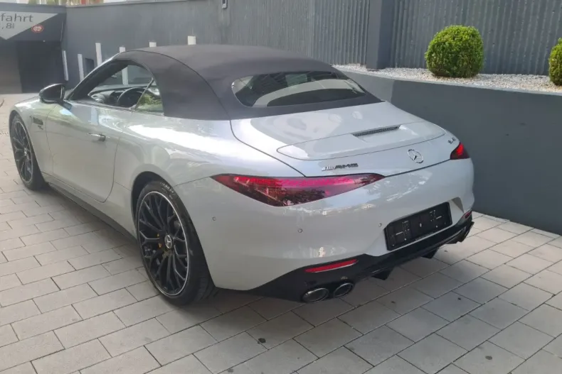 Mercedes-Benz SL 43 AMG din 2024 cu 8.370 km - oferta MER127581 - foto 5