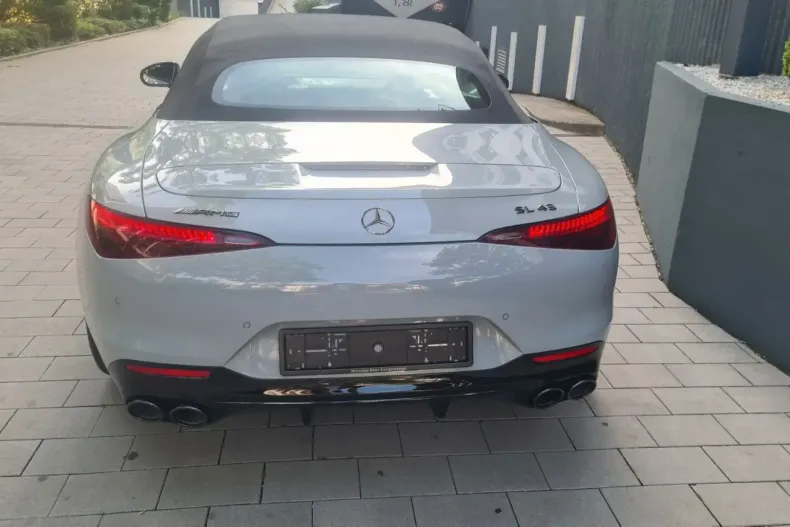 Mercedes-Benz SL 43 AMG din 2024 cu 8.370 km - oferta MER127581 - foto 7