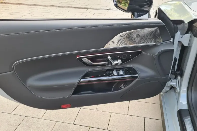 Mercedes-Benz SL 43 AMG din 2024 cu 8.370 km - oferta MER127581 - foto 10