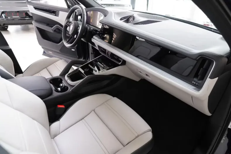 Porsche Cayenne din 2024 cu 8.770 km - oferta POR127588 - foto 12