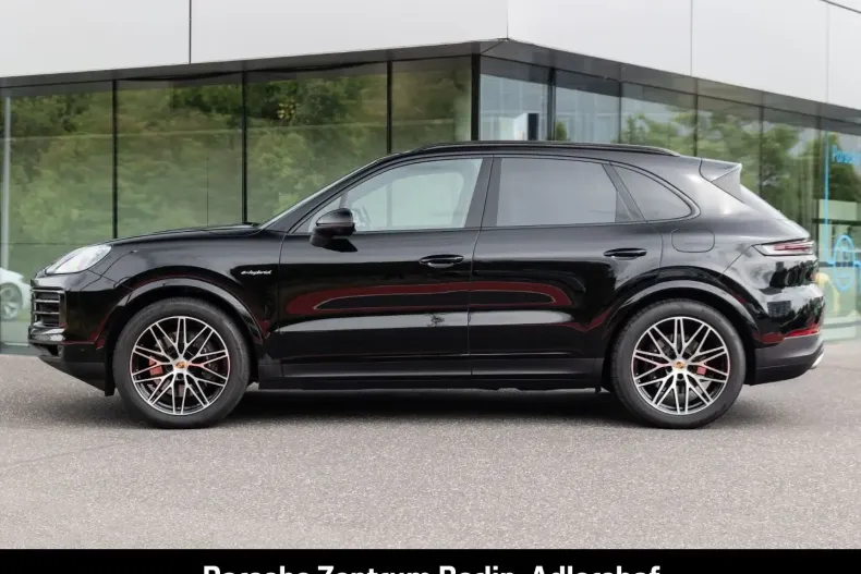 Porsche Cayenne din 2024 cu 25.579 km - oferta POR127592 - foto 2