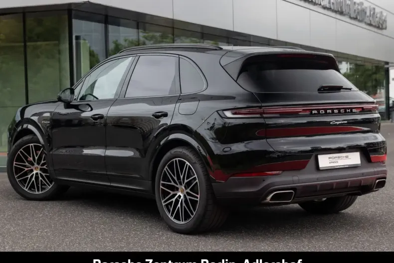 Porsche Cayenne din 2024 cu 25.579 km - oferta POR127592 - foto 3