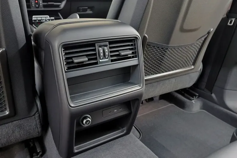 Porsche Cayenne din 2024 cu 17.000 km - oferta POR127599 - foto 24