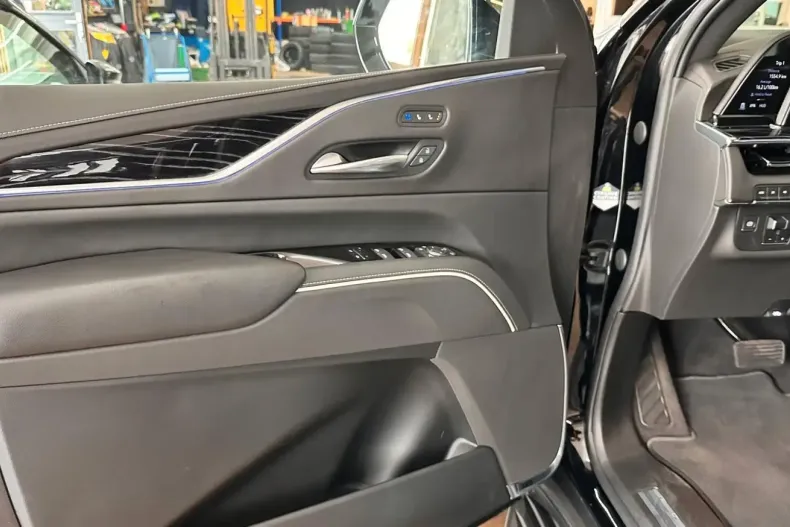 Cadillac Escalade din 2022 cu 45.900 km - oferta CAD127605 - foto 10