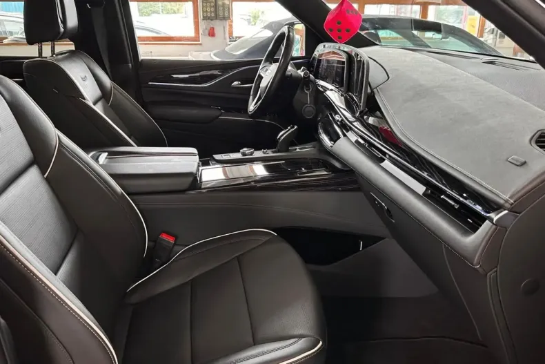 Cadillac Escalade din 2022 cu 45.900 km - oferta CAD127605 - foto 16