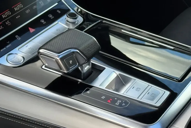 Audi Q8 din 2021 cu 74.000 km - oferta AUD127611 - foto 9