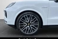 Porsche Cayenne din 2024 cu 25.350 km - oferta POR127616 - foto 22