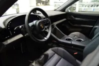 Porsche Taycan din 2025 cu 0 km - oferta POR127621 - foto 3