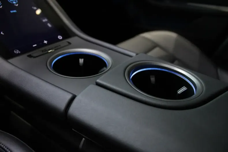 Porsche Taycan din 2025 cu 0 km - oferta POR127621 - foto 14